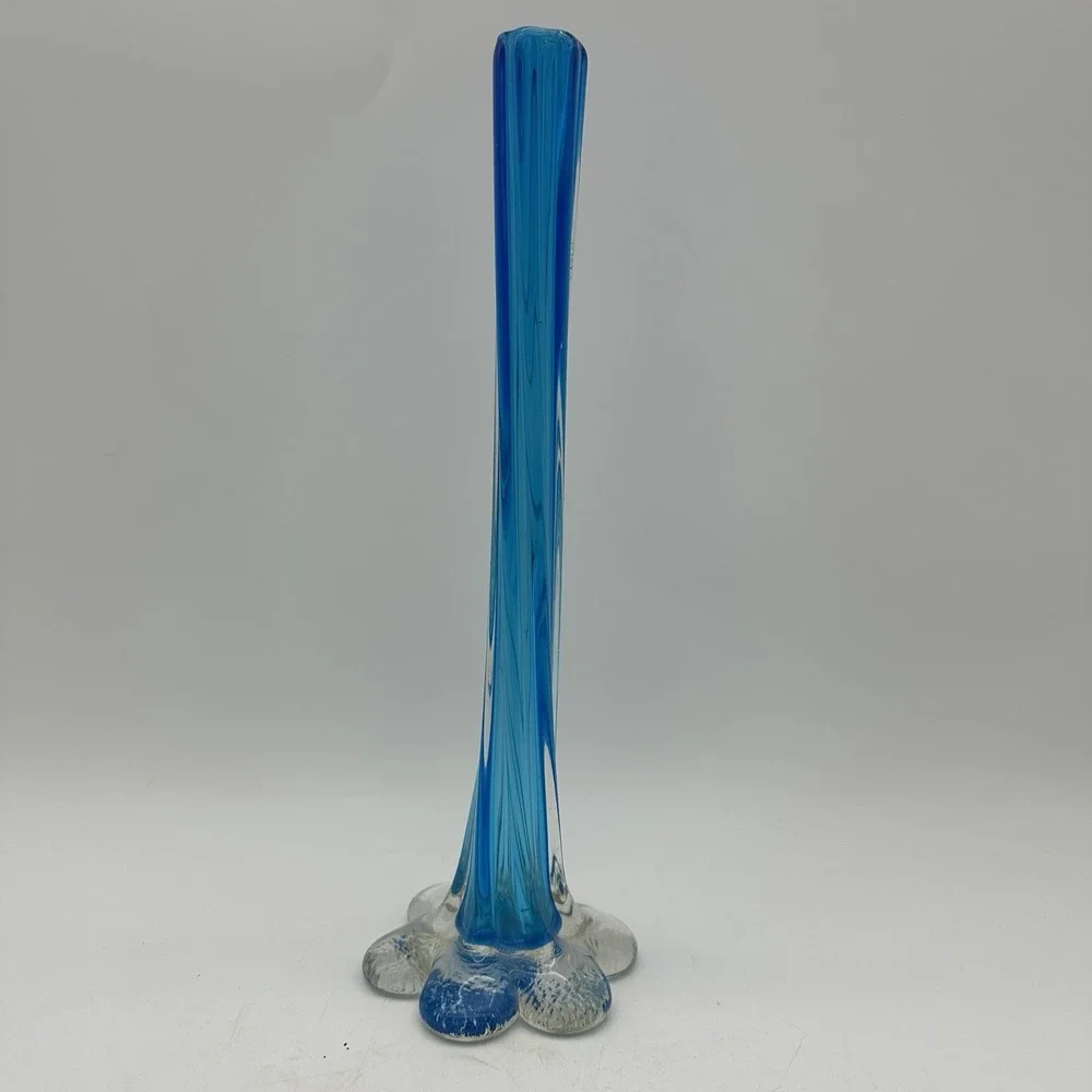 VTG Narrow Twisted Stemmed Flower Vase W/Elephant Foot Blue & ClearArt Glass 11